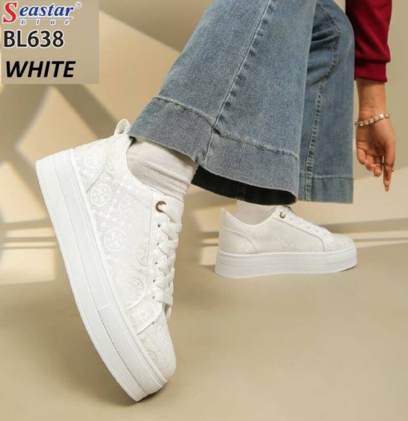  Buty sportowe damskie Roz 36-41/ 12 par